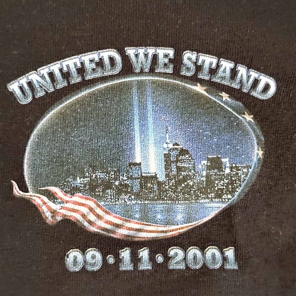 Vintage 9 11 Commemorative United We Stand Graphic Gildan Shirt 4X Unisex Men